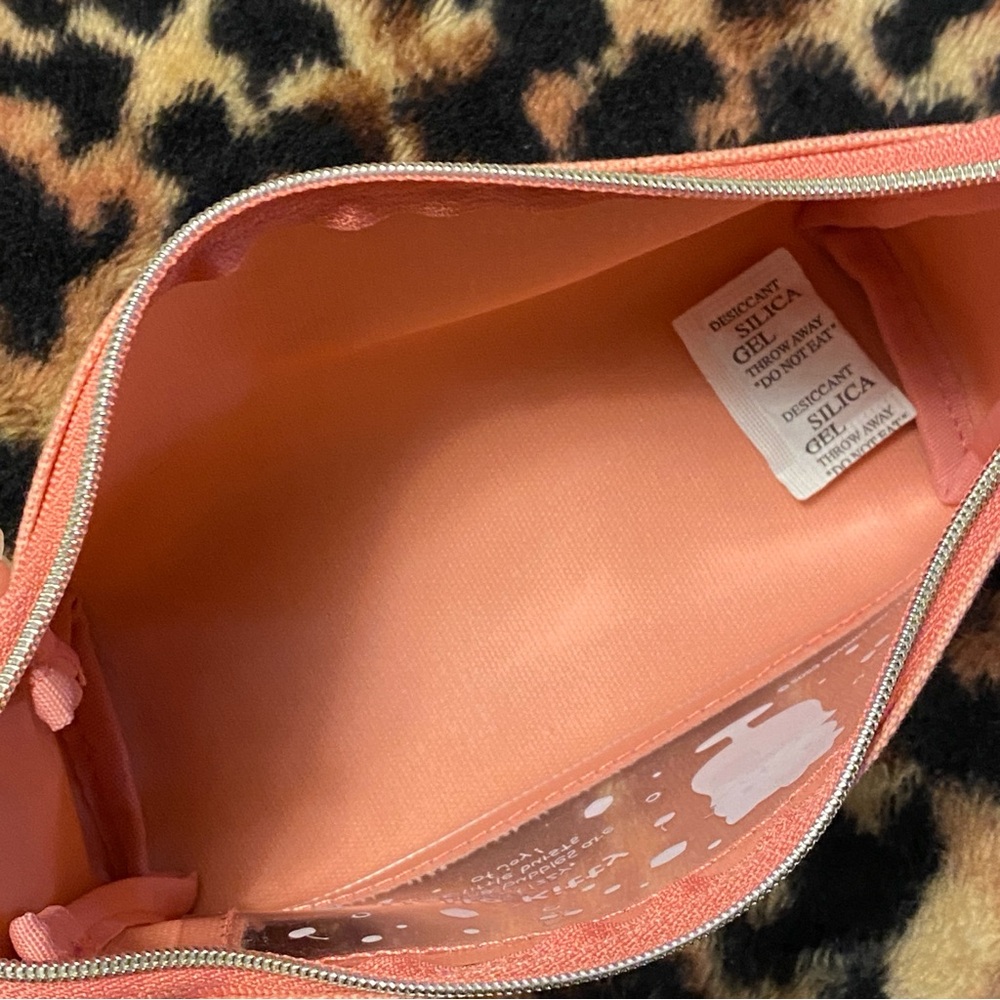Hello Kitty🥤Fizzy Soda Zip Pouch Makeup Pencil Bag - Picture 5 of 7